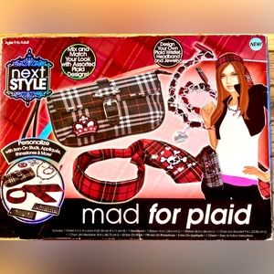 Mad for Plaid Design Set (Ages 9 to Adult)
